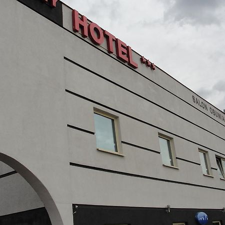 Hotel Sunny Poznań Exteriör bild